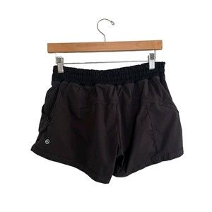 lululemon running shorts tracker 4" size 6 black